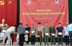 CHƯƠNG TRÌNH “HÀNH TRÌNH VỀ NGUỒN” TRI ÂN CÁC GIA ĐÌNH CHÍNH SÁCH TẠI CAO BẰNG